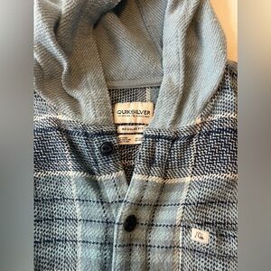 QuickSilver Boys hooded flannel. Size large regular fit.